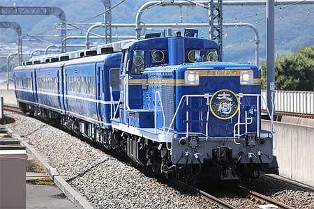 ディーゼル機関車2両プッシュプル運転