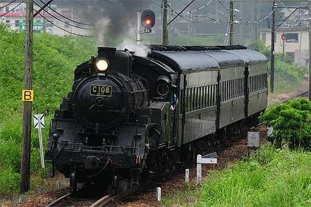 「SL南アルプス号」と「SLかわね路号」