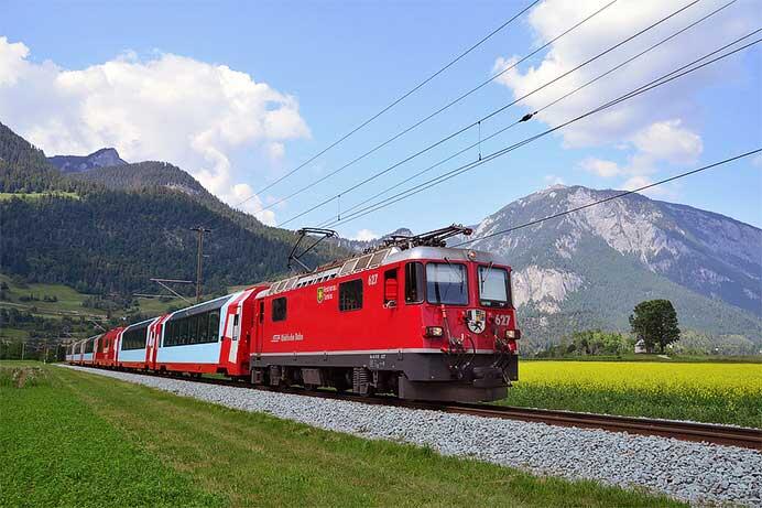 京都大学鉄道研究会写真展「鉄道のある情景」を京都で開催