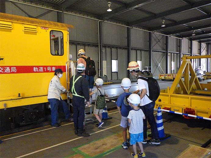 仙台市交通局で「バス・ちか探検ツアー」開催