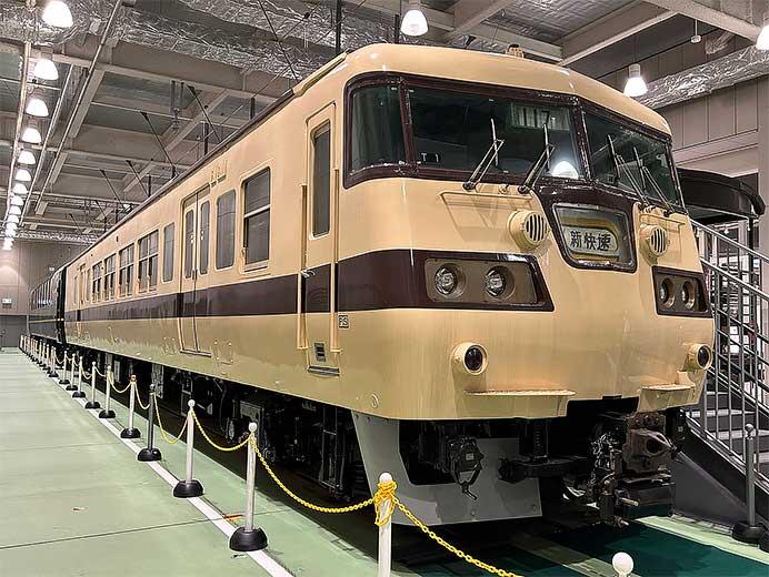 京都鉄道博物館で「117系の日」イベントを開催