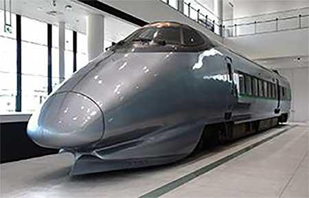 鉄道博物館で「祝！北陸新幹線 福井・敦賀延伸開業＆山形新幹線E8系車両登場記念イベント」を開催