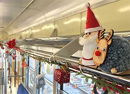 「メリークリスマス号」車内装飾イメージ