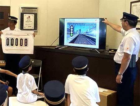 南海，「極楽橋駅 七夕飾り」「駅長おしごと体験」を実施