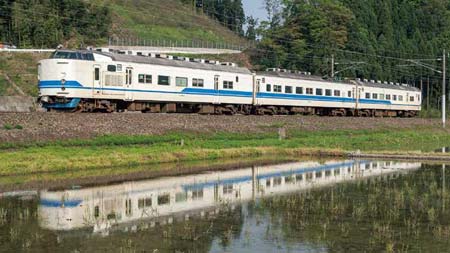 特集 乗り心地抜群！ 元特急形その後