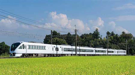 特集 プレミアムエクスプレスの魅力ゆとりとサービスがもたらす上質の移動空間