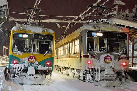 富山地方鉄道，初詣臨時列車を運転