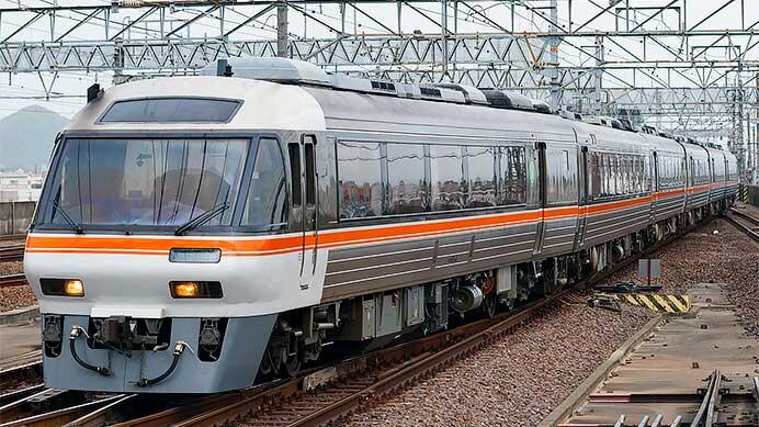 臨時特急&ldquo;ひだ&rdquo;，キハ85系で運転