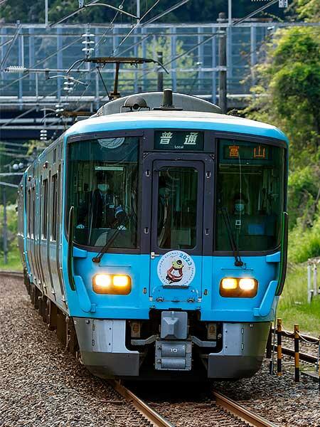 IRいしかわ鉄道521系IR01編成に「風と緑の楽都音楽祭2023」PRヘッドマーク