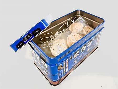 「若桜鉄道『昭和号』列車缶入りえごまクッキー」を発売