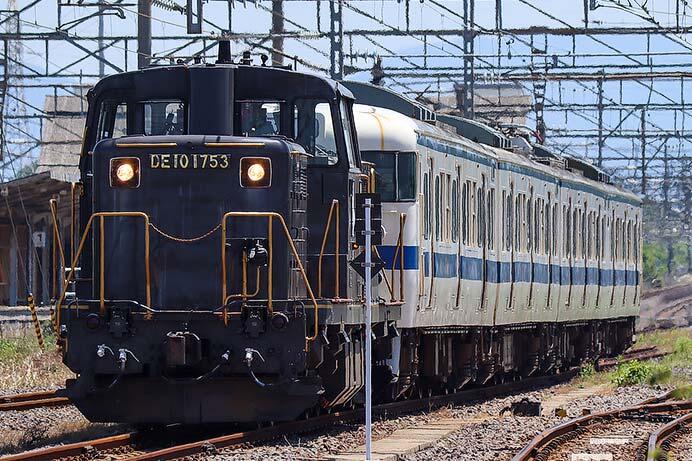 415系の車両見学ツアーが開催される