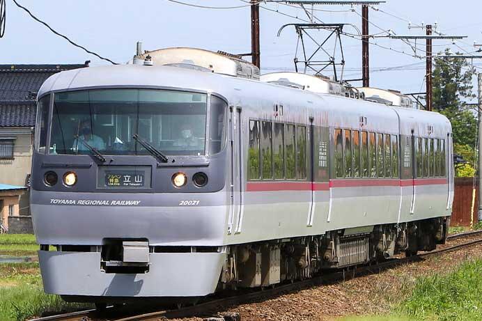 特急&ldquo;アルペン&rdquo;を20020形「NRA」が代走