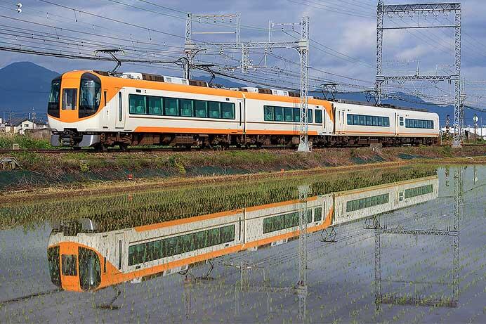 近鉄21000系中間増結車と22600系の4両編成が明星へ