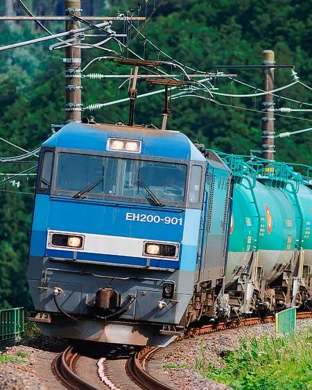 EH200-901が6088～5875列車をけん引