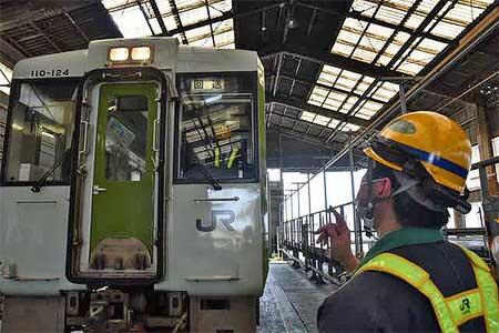 宮城県美里町のふるさと納税返礼品として「キハ110系 検修作業体験」を設定