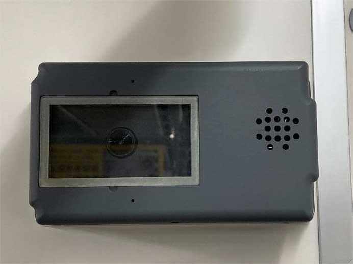 南海，8300系で車内防犯カメラの運用を開始