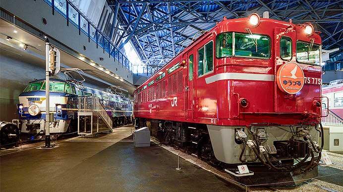 鉄道博物館で展示車両にヘッドマーク・バックサイン掲出