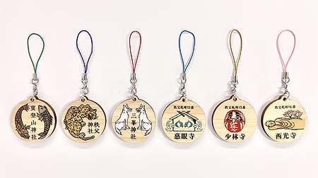 リニューアル後のオリジナル木札ストラップ