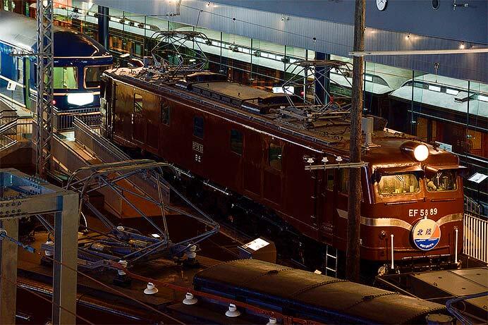 鉄道博物館で展示車両のヘッドマーク・バックサインが変更される