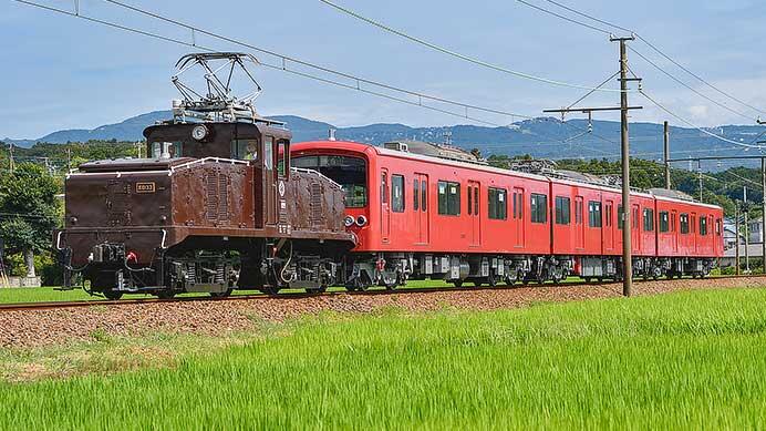 伊豆箱根鉄道5000系第1編成が赤一色に