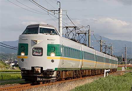 「381系・緑やくも色」