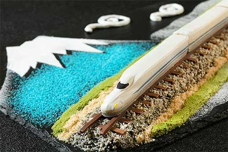 新横浜プリンスホテルで宿泊プラン「新幹線アートスイーツステイ」の予約を開始