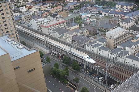 新横浜プリンスホテルで宿泊プラン「新幹線アートスイーツステイ」の予約を開始