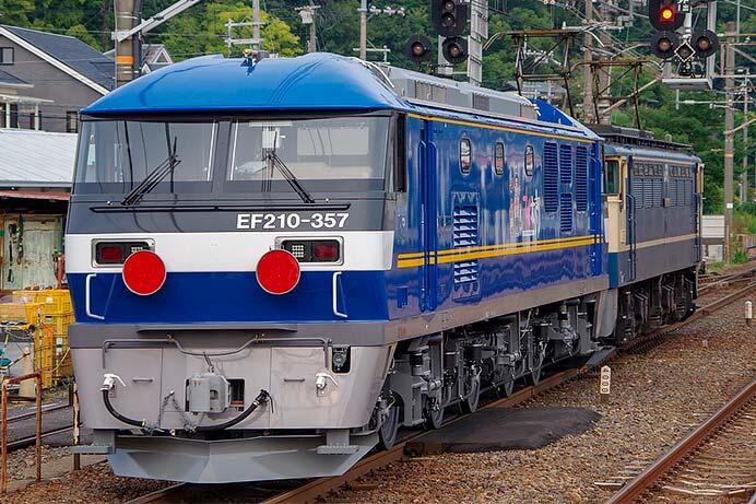 EF210-357が甲種輸送される