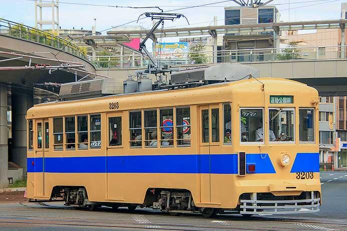 豊鉄モ3203が青帯に