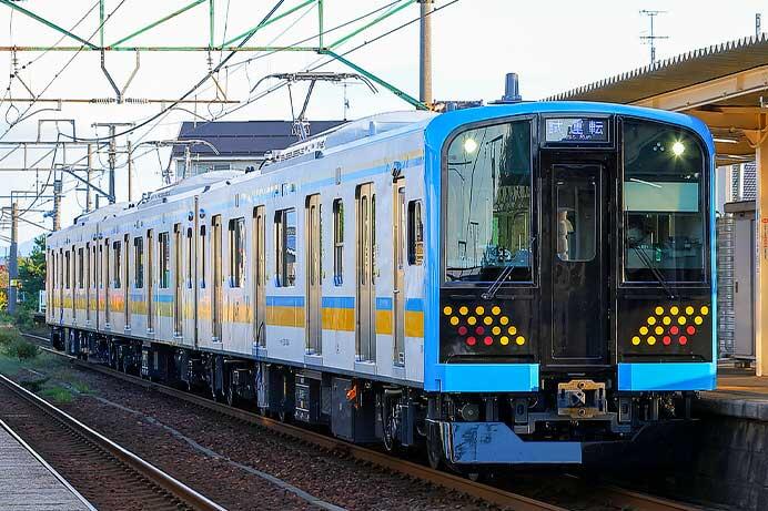 鶴見線用のE131系1000番代T4編成が登場