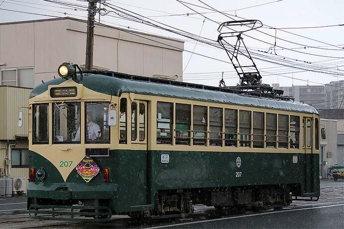とさでん交通で「ハロウィン電車」運転