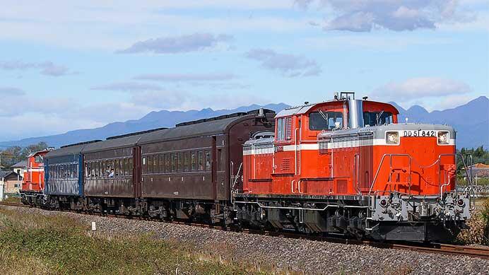 「DLレトロ八高号」運転