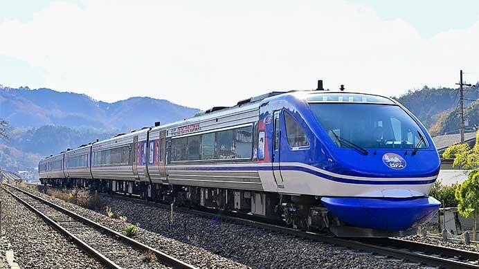 「スーパーはくと名探偵コナン号」の運転開始