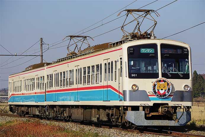 近江鉄道で「メリークリスマス号」運転