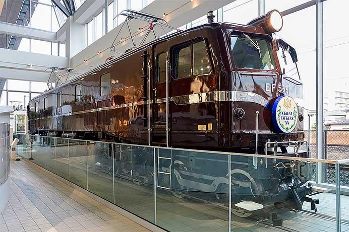 鉄道博物館のEF58 61に「ORINENT EXPRESS '88」ヘッドマーク