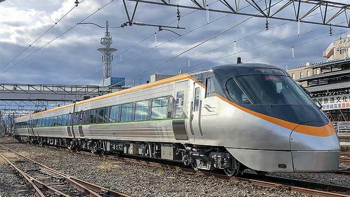 8000系リニューアル車による団臨運転