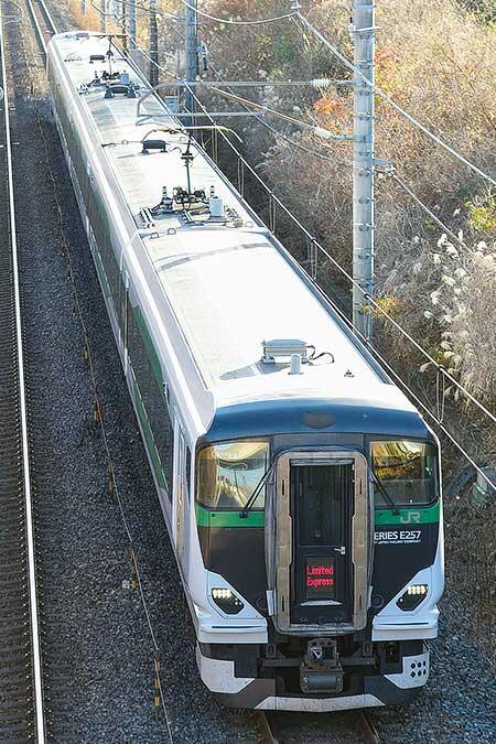 臨時特急“ときめき足利イルミ”・“きらきら足利イルミ”運転