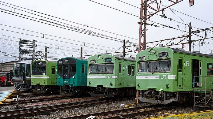 吹田総合車両所でウグイス色103系最後の展示