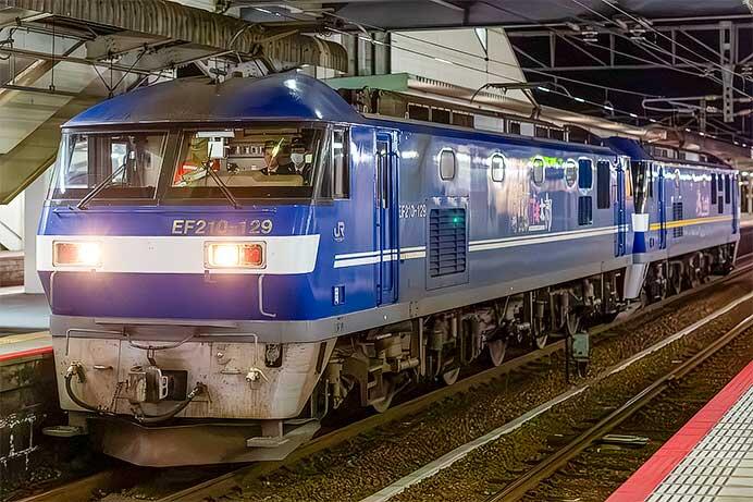 EF210形重連による試運転が行なわれる