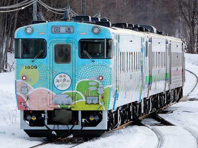 キハ40 1809「道南 海の恵み」が釧網本線・石北本線を回送される