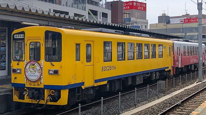 島原鉄道キハ2511Aが「カフェトレイン」を代走