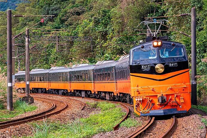 西武・台湾鉄路，「52席の至福×鳴日厨房」姉妹車両協定を締結