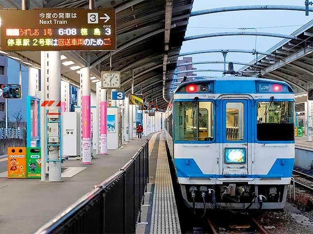 特急“うずしお”1号・8号，キハ185系による運転に