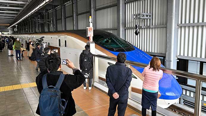 北陸新幹線 金沢—敦賀間が開業