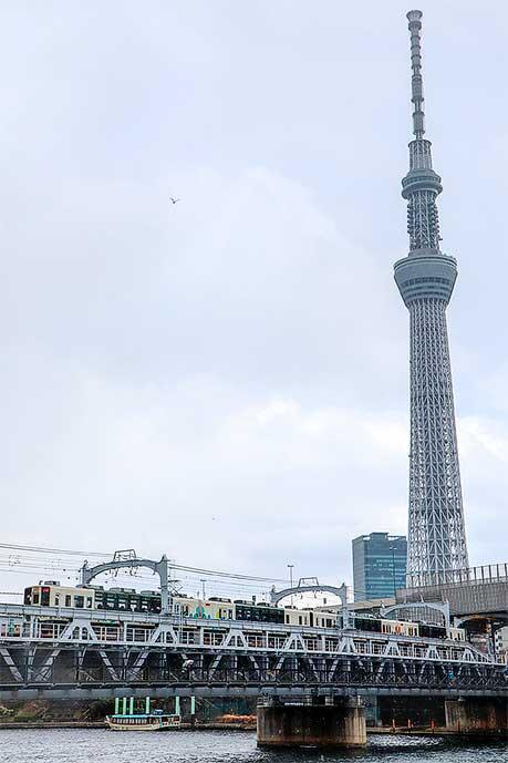 東武で「サクラトレイン」運転