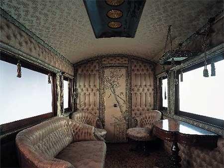 1号御料車（初代）玉座室