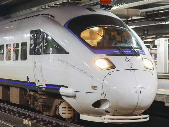 885系の台車カバーに変化