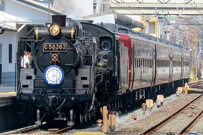 秩父鉄道で「SL長瀞トリックアート有隣倶楽部開館1周年記念号」運転