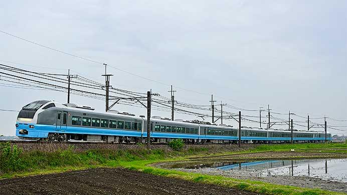 臨時特急&ldquo;絶景ネモフィラ川越号&rdquo;運転