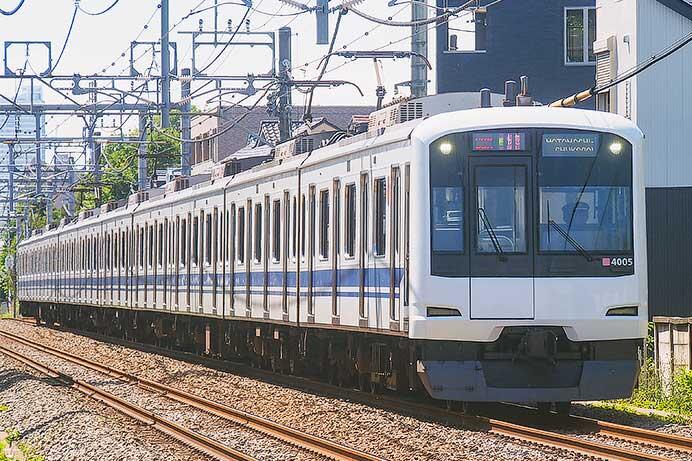 東急5050系4105編成に新幹線カラーのラッピング｜鉄道ニュース｜2024年